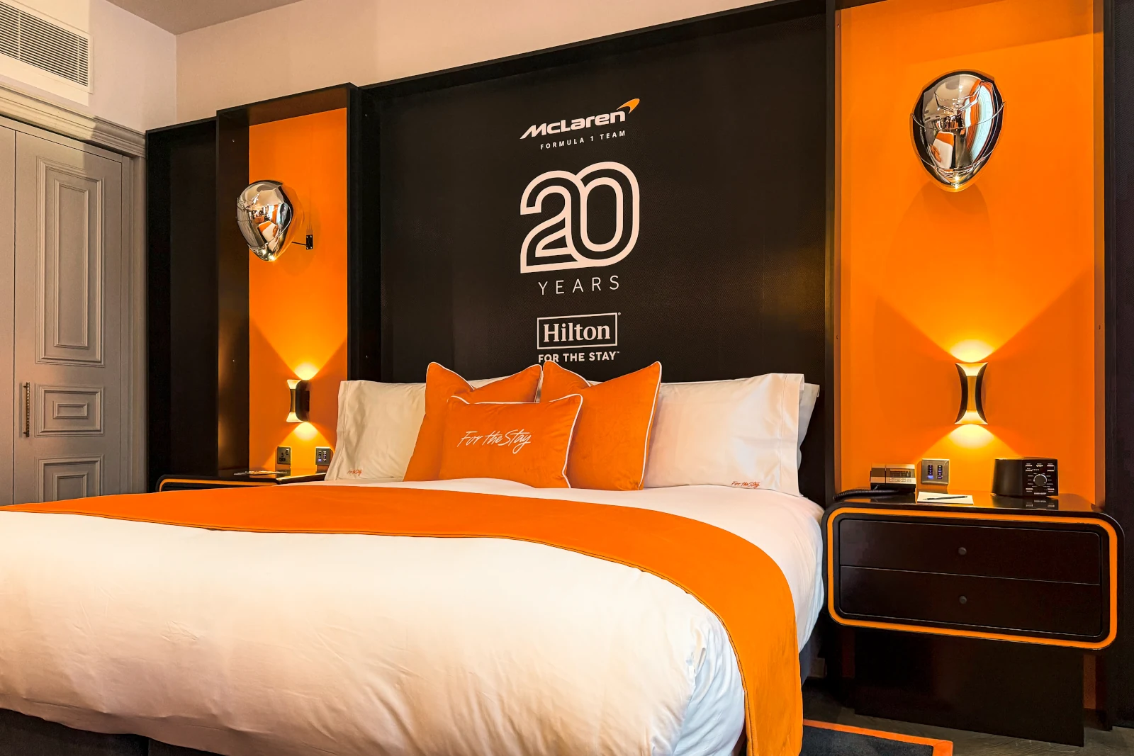 McLaren Suite The Trafelgar St.James Curio Collection Bett