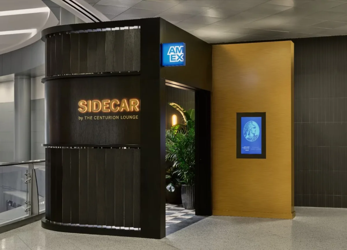 Eingang zur neuen Sidecar by The Centurion Lounge von American Express am Flughafen Las Vegas (LAS)