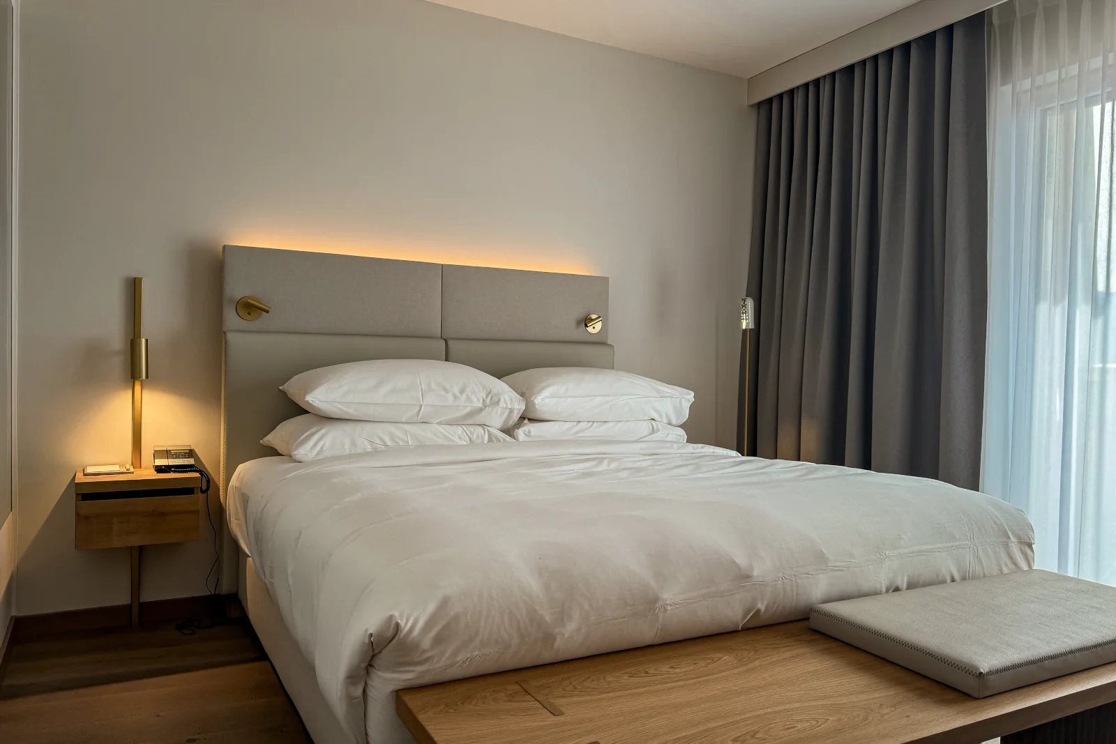 Gästezimmer im Caro & Selig Tegernsee Teil von Marriott Bonvoy was die Vorteile und Entschädigung im Falle von Problemen garantiert