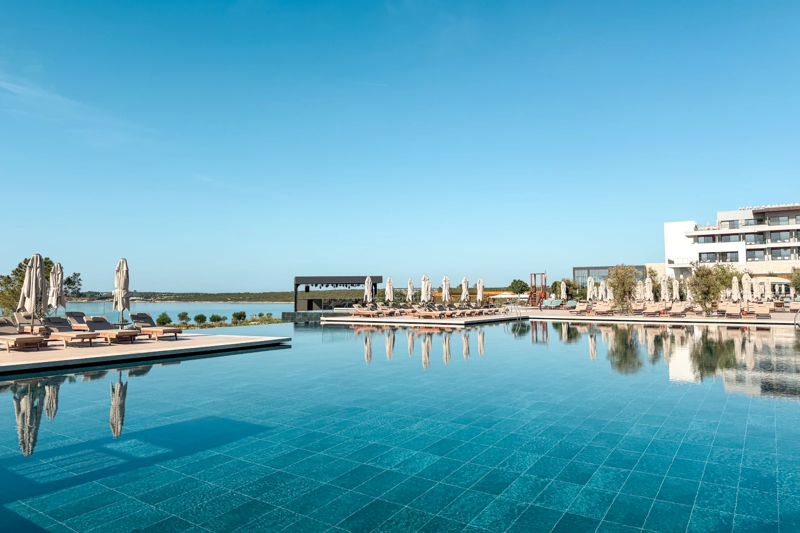 Anda Barut Collection Community Pool