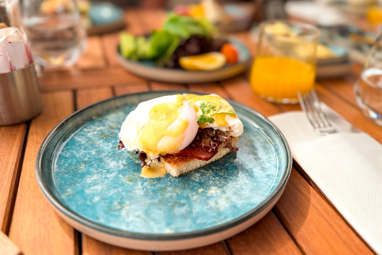 Anda Barut Collection Frühstück Restaurant Adults Only Eggs Benedict