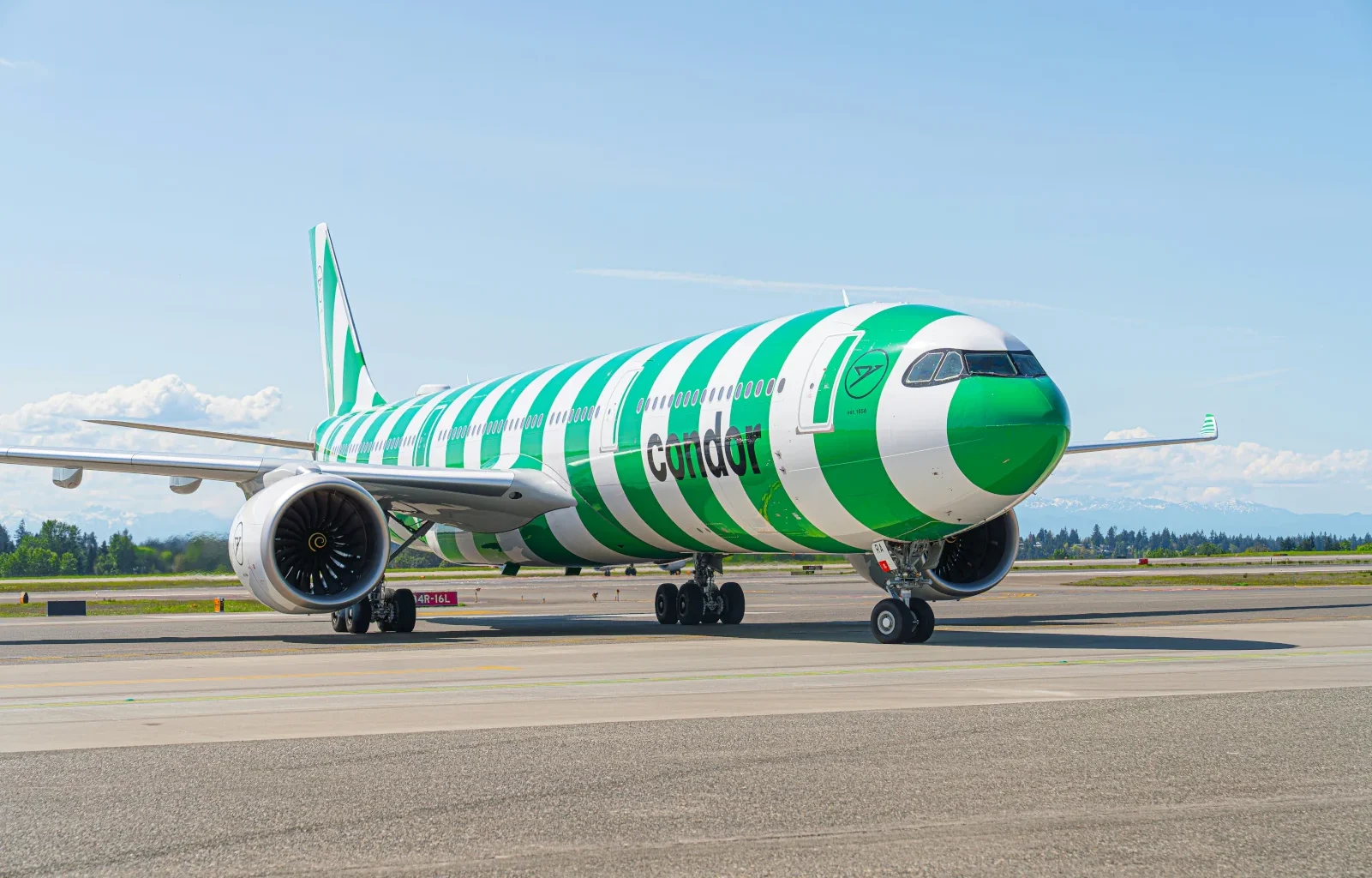 Condor Airbus A330neo am Flughafen Seattle-Tacoma International Airport (SEA