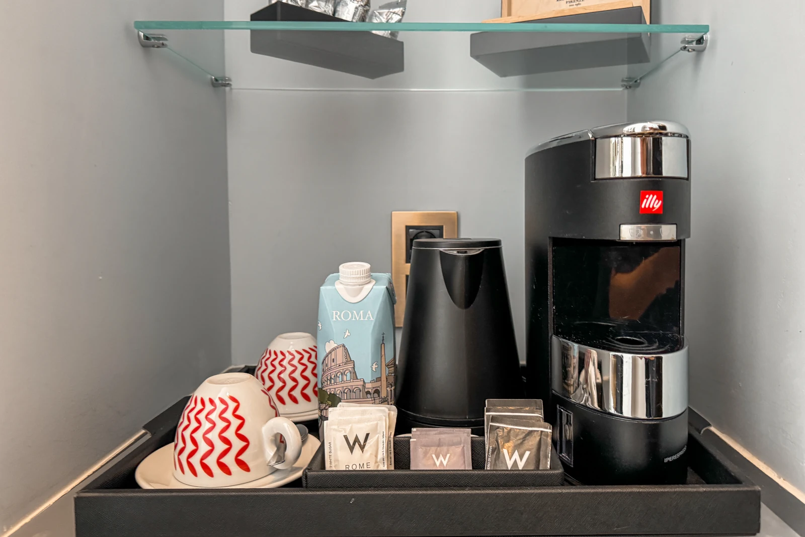 Kaffee- und Teezubereiter Studio Suite W Rome