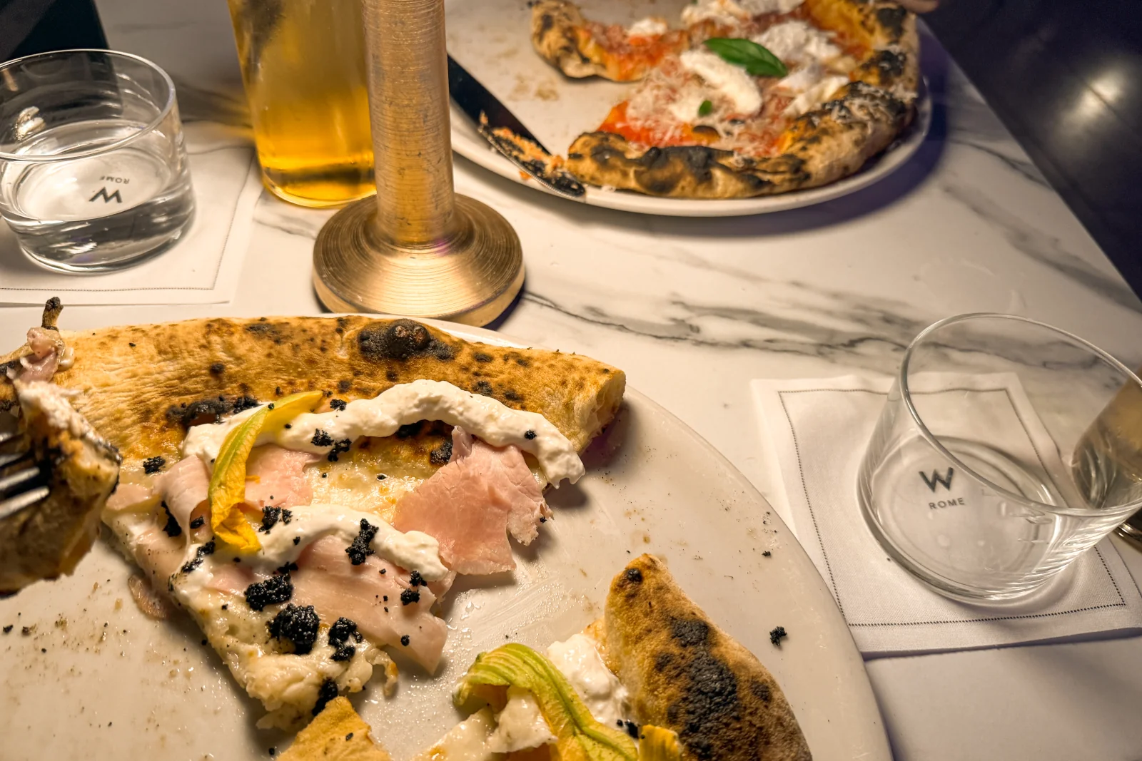 Pizza im Seu Pizza Con Vista Restaurant des W Rome Hotel Review