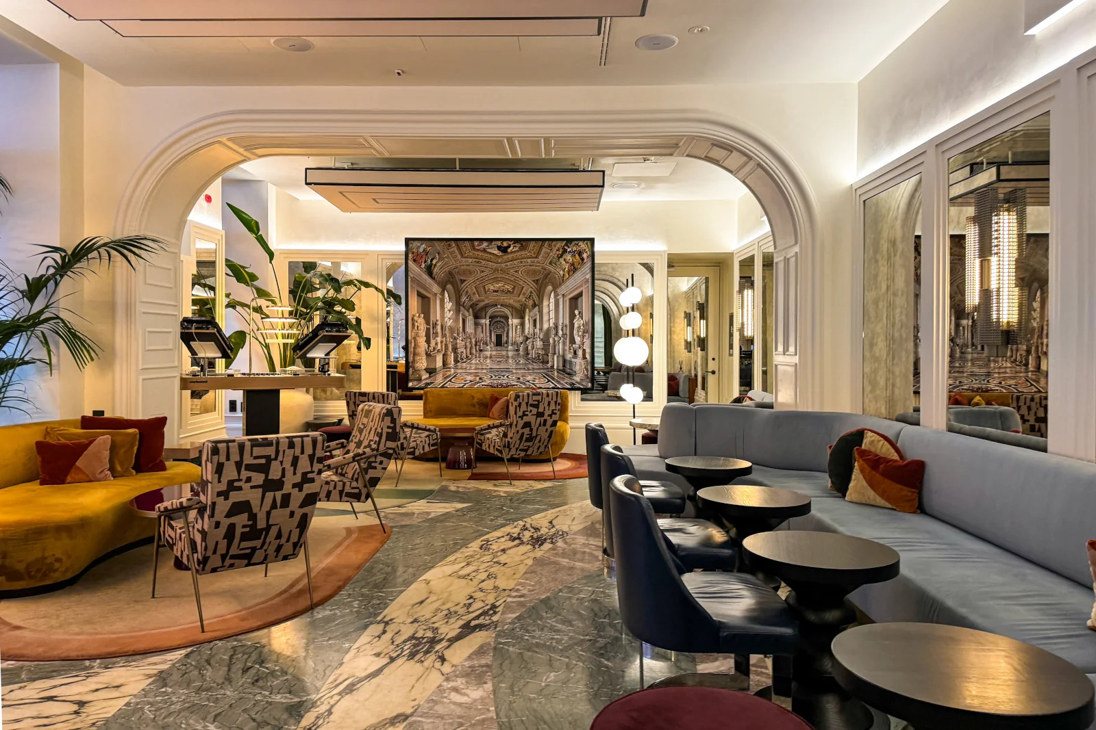 W Lounge Bar