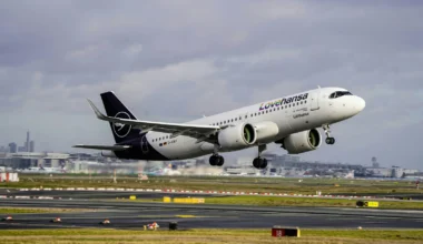 Lufthansa Airbus A320 in Lovehansa Lackierung - Last-Minute-Strategien, um einen Miles & More Status zu erreichen