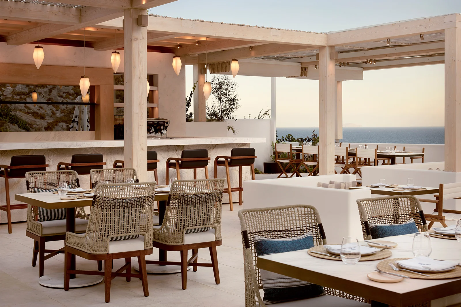 Restautant im LXR Hotels & Resorts Sandblu Hotel Santorini