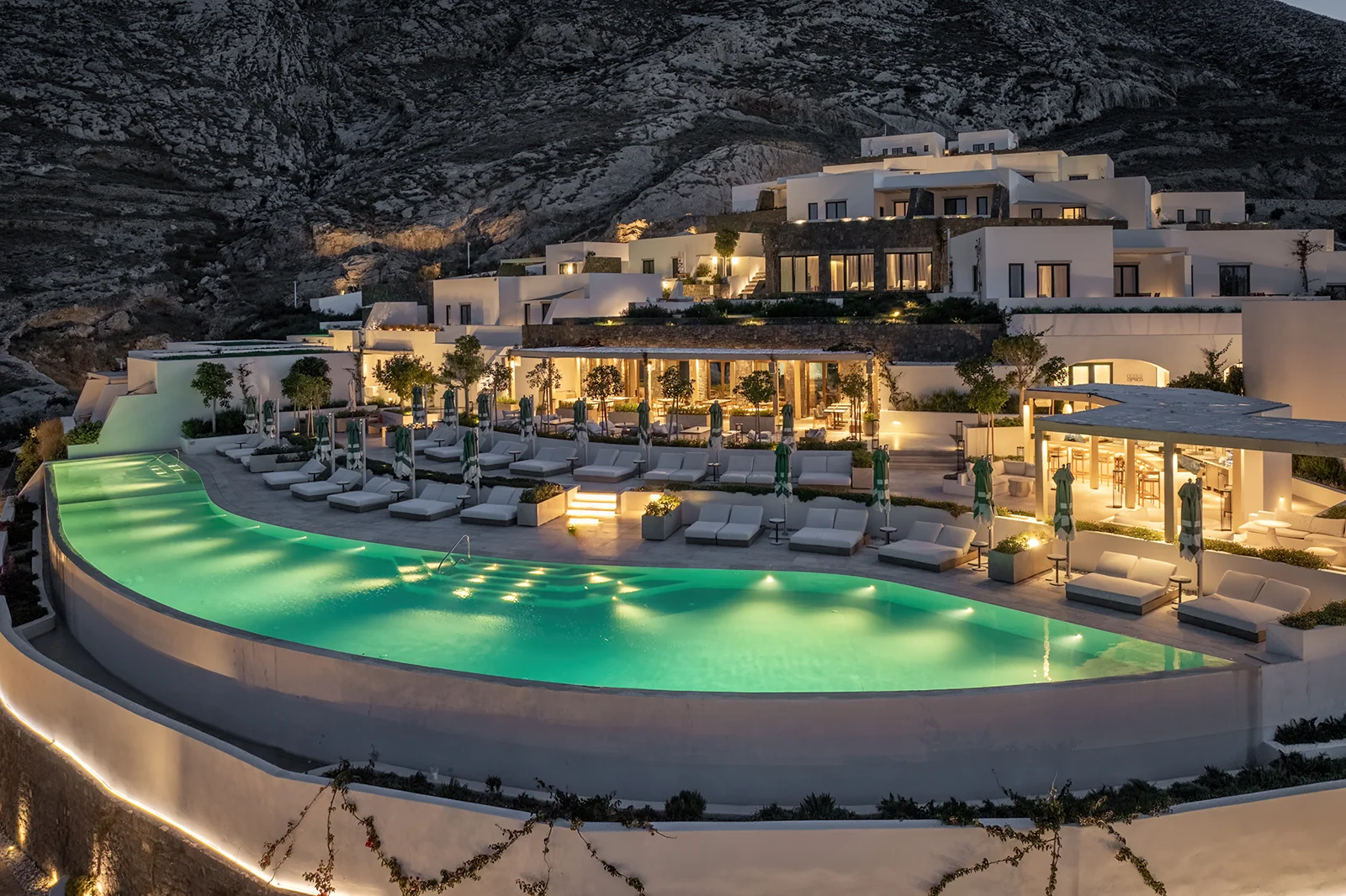 LXR Hotels & Resorts Sandblu Hotel Santorini Hilton Honors