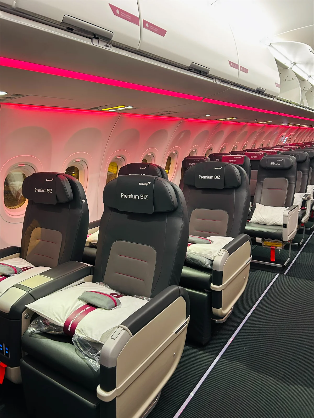 Eurowings Premium BIZ Seat in einem 2x2-Layout an Bord der Airbus A320neo