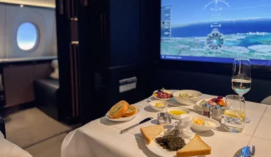Kaviar Service in der Lufthansa Allegris First Class Suite Plus