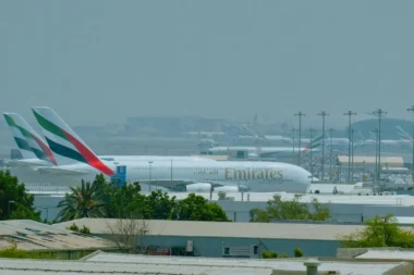 Nach Angriffen auf Iran und Nachbarländer kommt es im Nahen Osten zu Flugausfällen aufgrund Luftraumsperrungen