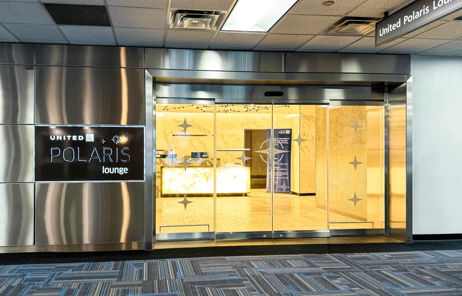 Eingang United Polaris Lounges Washington Dulles Airport
